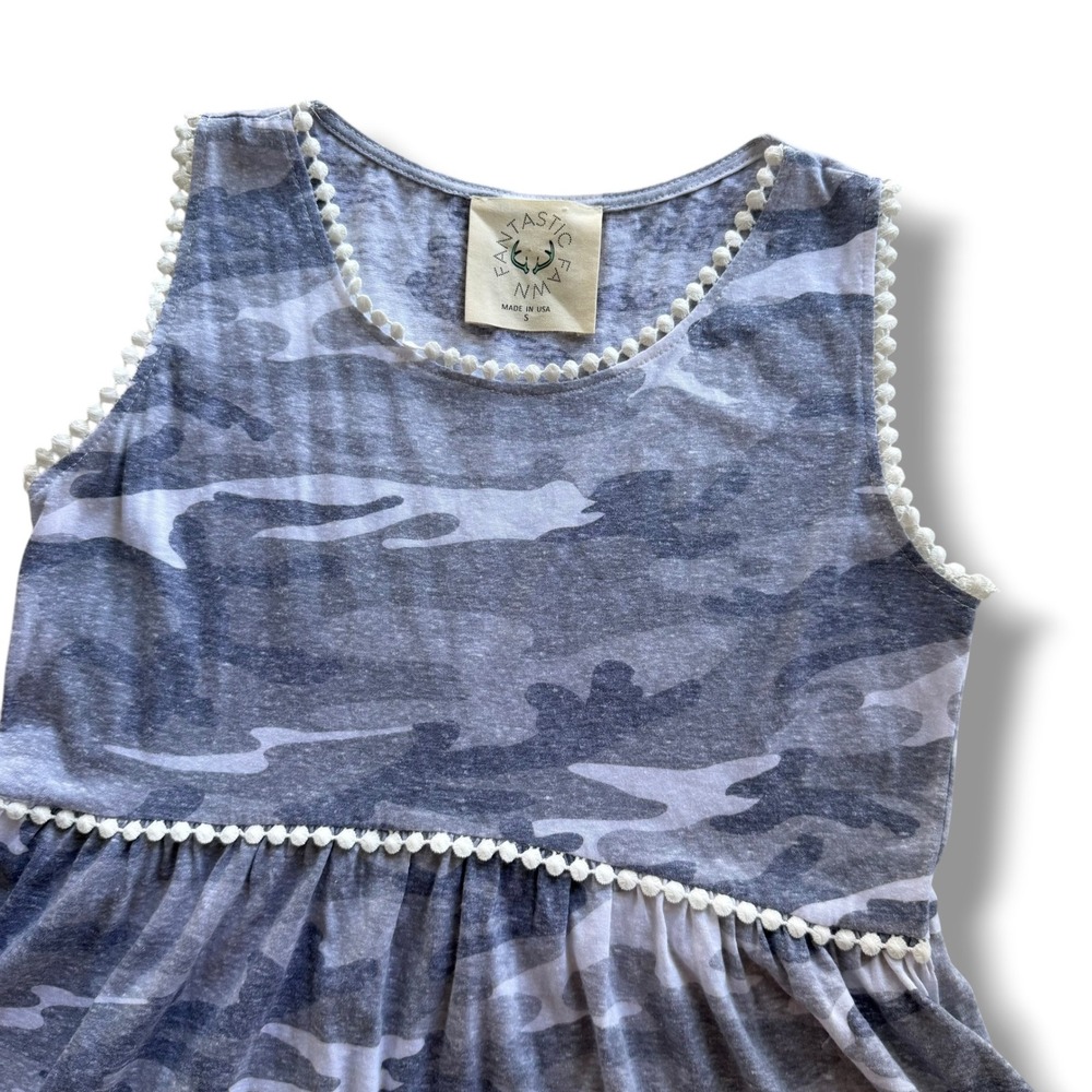 Fantastic Fawn Women S Grey Camo Pom Pom Trim Babydoll Peplum Tank Top KT2784-01